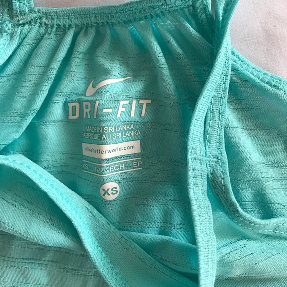 Nike Dri-Fit Aqua Blue Athletic Tank Top in xSmall - Picture 3 of 6
